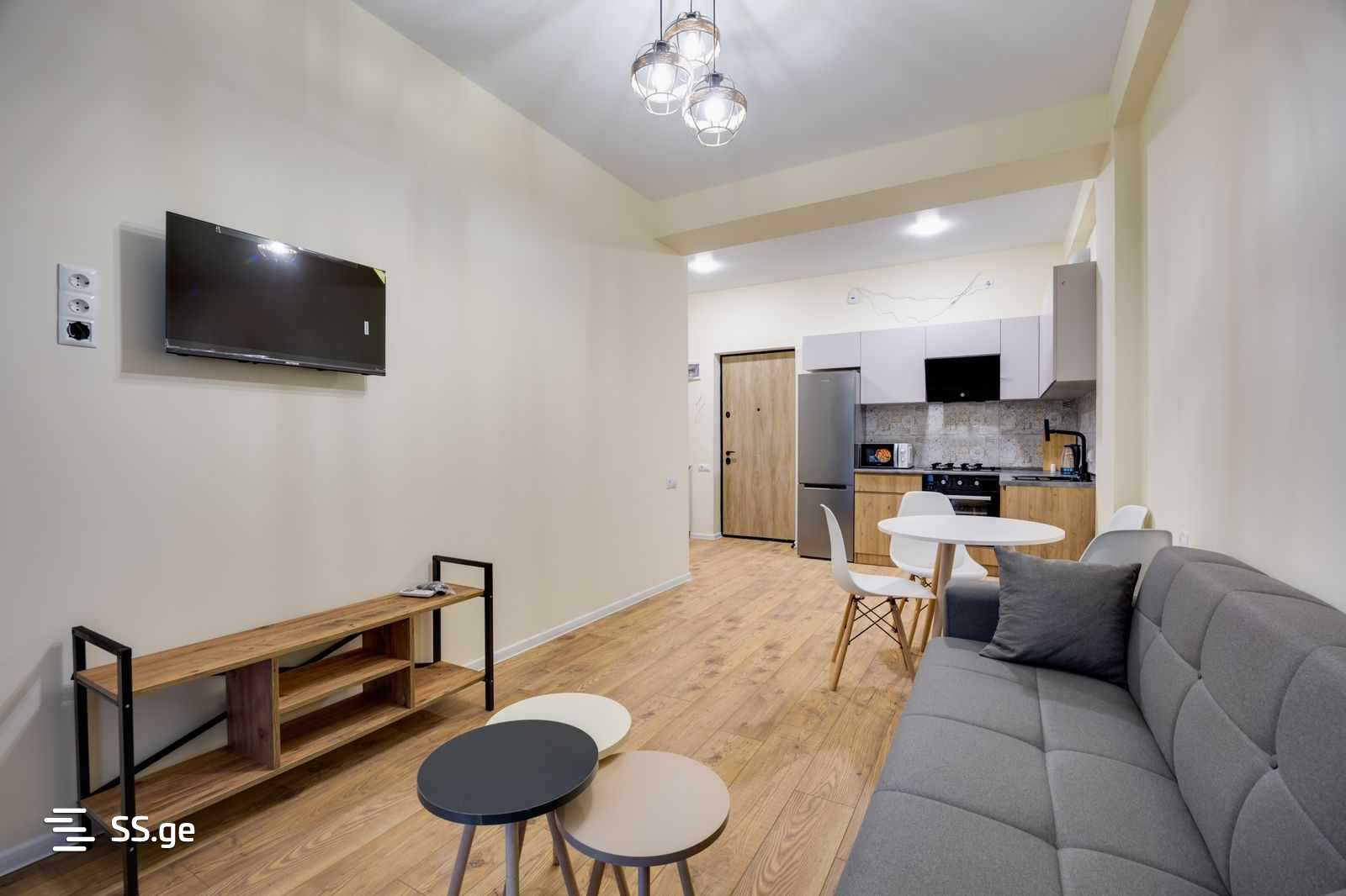 Bob walsh st. - 2 rooms