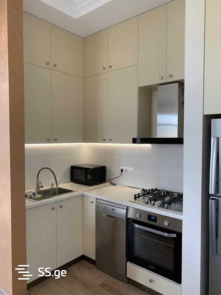 B.Kvernadze st. 9 - 3 rooms