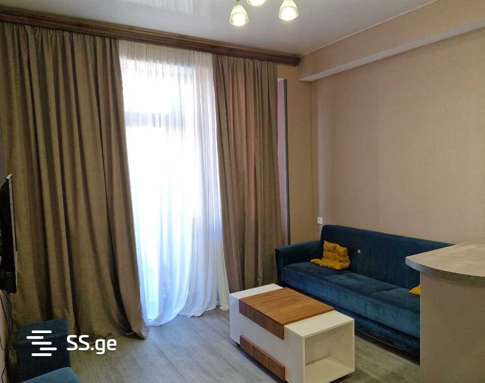 bagrat III st. 8 - 2 rooms