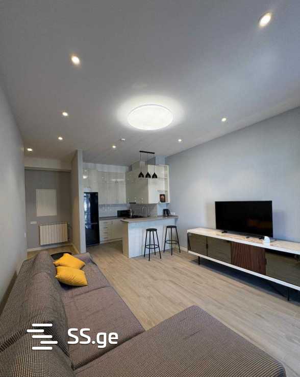 universiteti st. 24 - 2 rooms