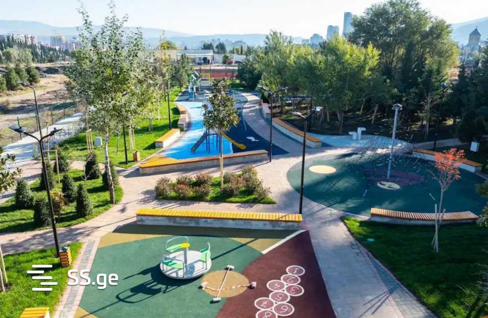 universiteti st. 46 - 3 rooms