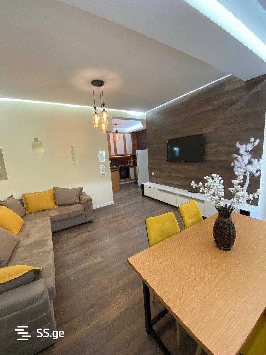 sairme st. 88 - 2 rooms