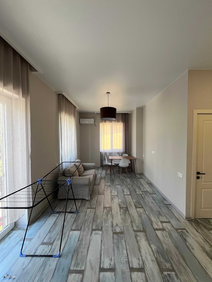 gazapkhuli st. 22 - 2 rooms