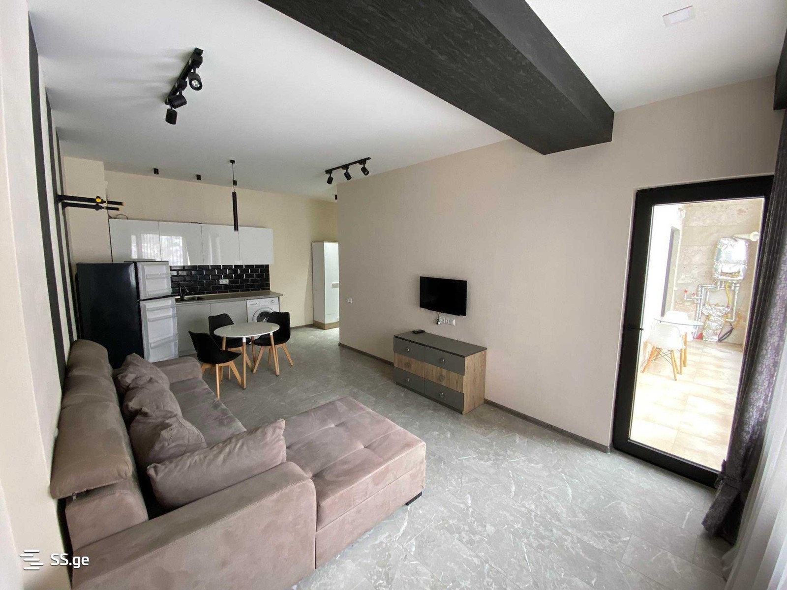 E. Amashukeli st. - 3 rooms