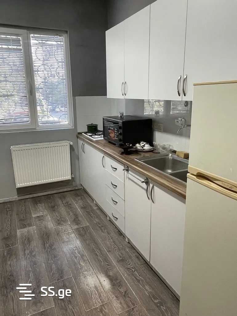 giorgi brtskinvale st. - 3 rooms