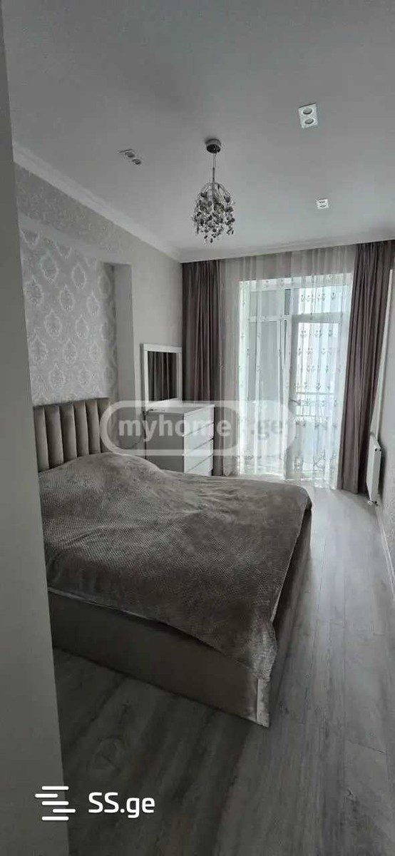 nucubidze v plato - 3 rooms