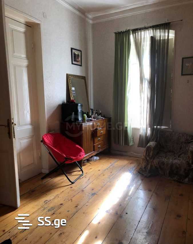 ckhemi st. - 4 rooms