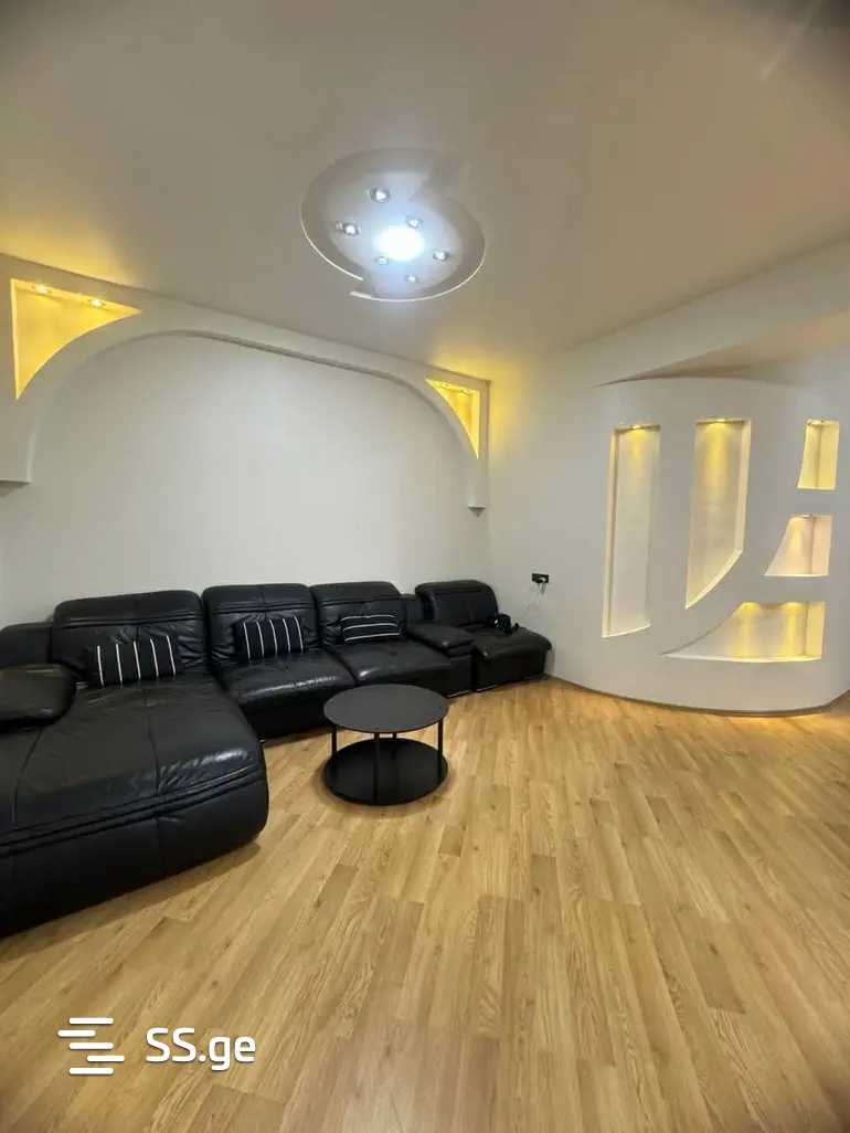 B. Paichadze st. - 6 rooms