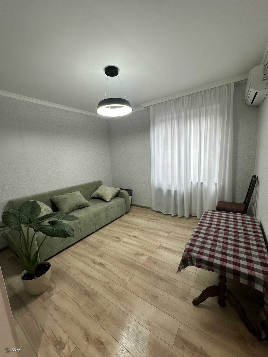 moskovi ave 72 - 2 rooms