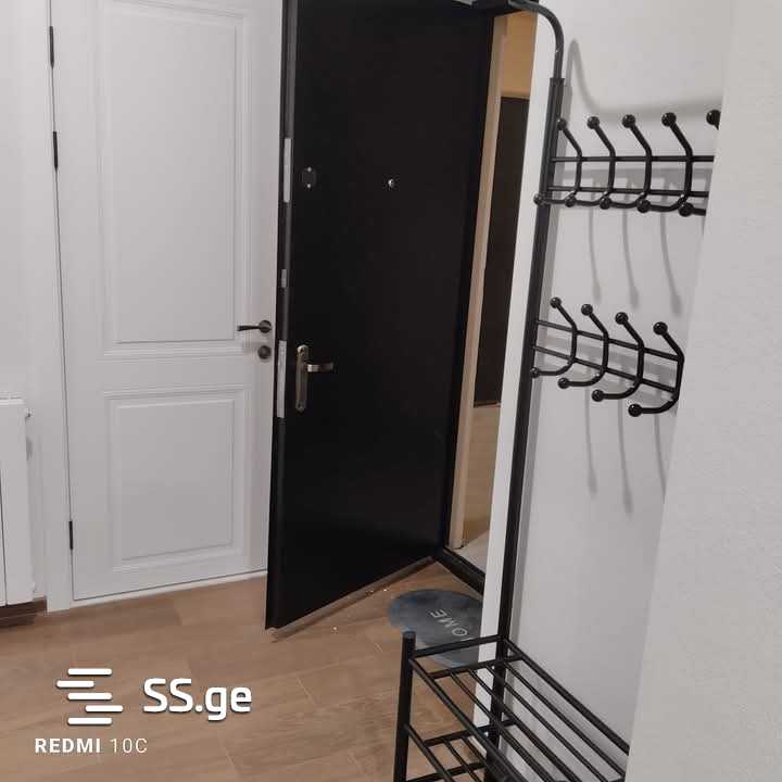 Beri Gabriel Salosi Ave. - 3 rooms