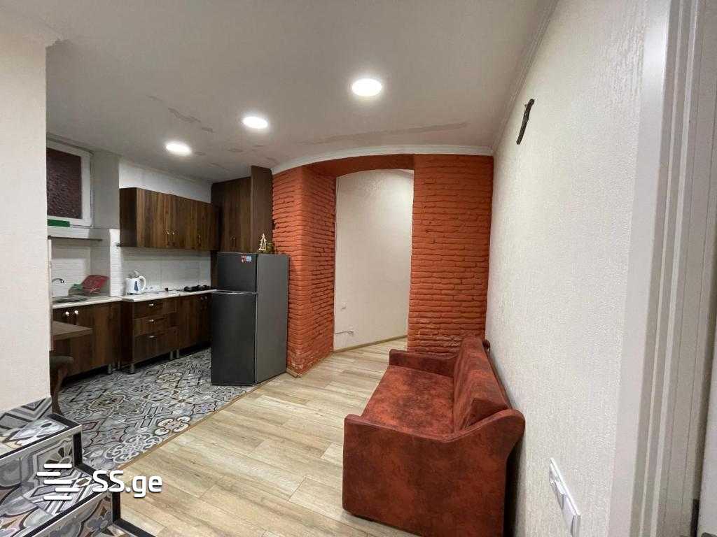 l. asatiani st. 35 - 4 rooms