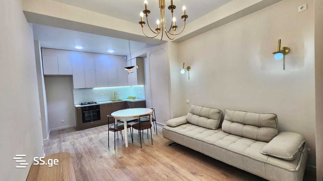 chkondideli st. 40 - 3 rooms