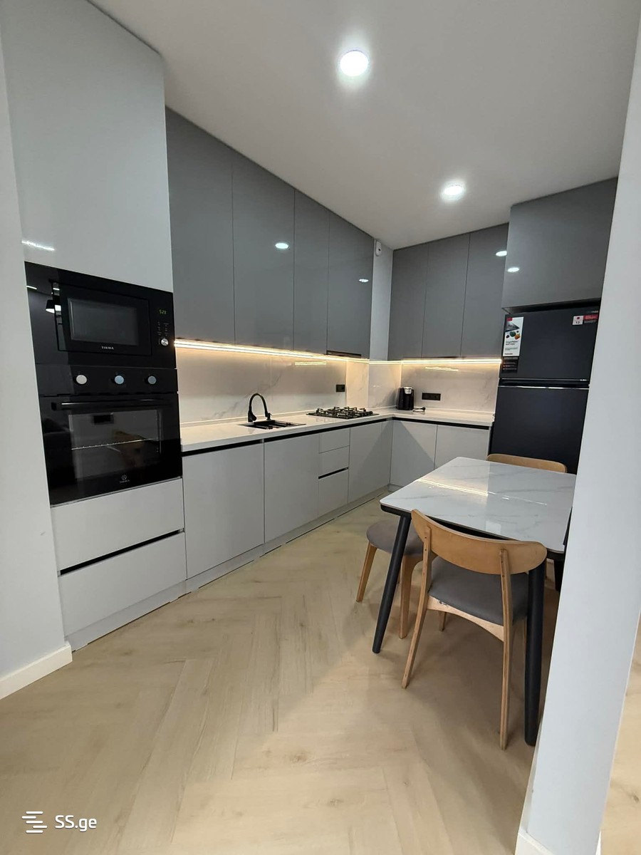 Marshal Archil Gelovani Ave. 1 - 4 rooms