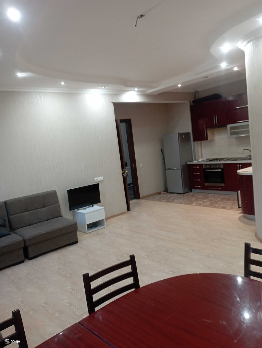 s. cincadze st 41 - 4 rooms