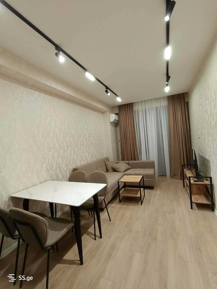 zestaponi st. - 3 rooms
