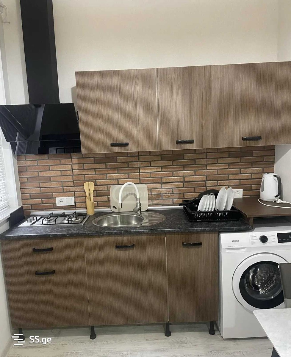 K. Eristavi st. 11 - 2 rooms