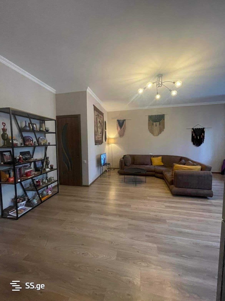 nucubidze IV plato 5 - 3 rooms