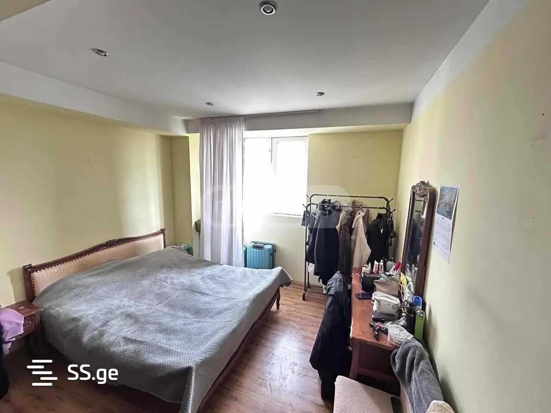 Mirian Mephe st. - 3 rooms