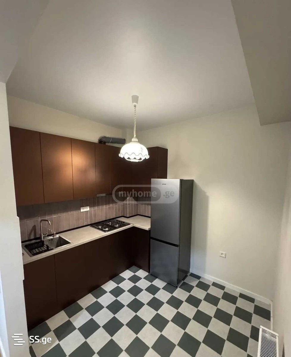 Vepkhistkaosnis st. - 3 rooms