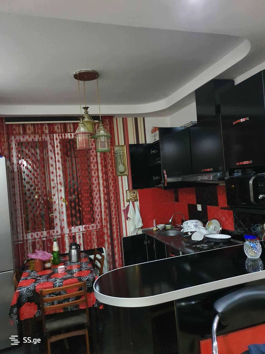 Tbel Abuseridze st. 42 - 3 rooms