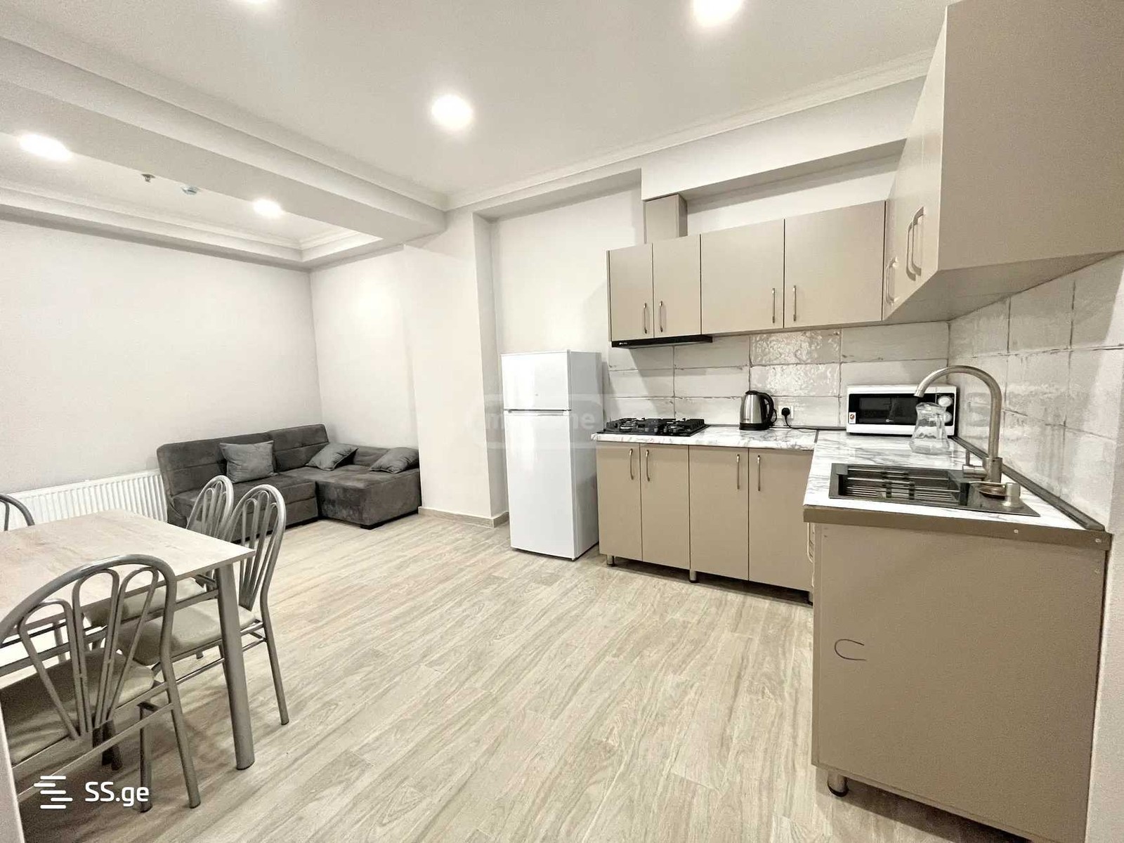 agmashenebeli alley 0 - 3 rooms