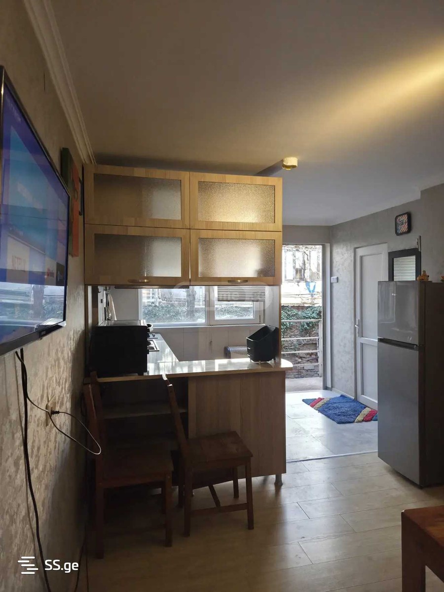 janashia st. - 2 rooms