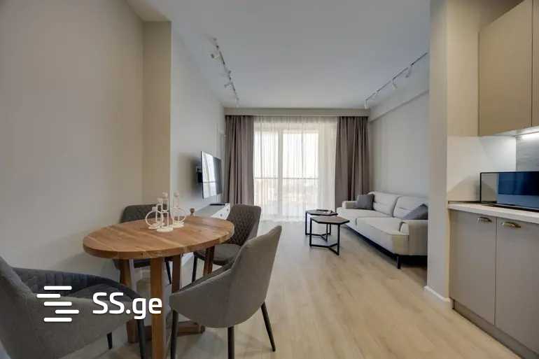 universiteti st. 39 - 3 rooms