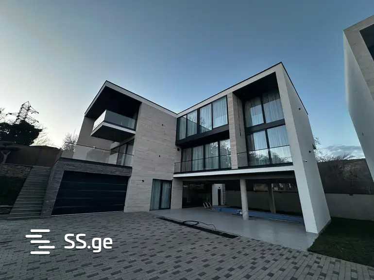 Baron de baia st. - 8 rooms