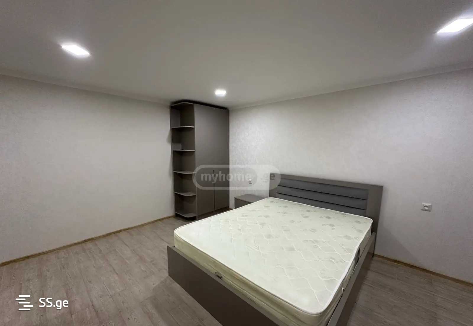 pekini st. 21 - 1 rooms