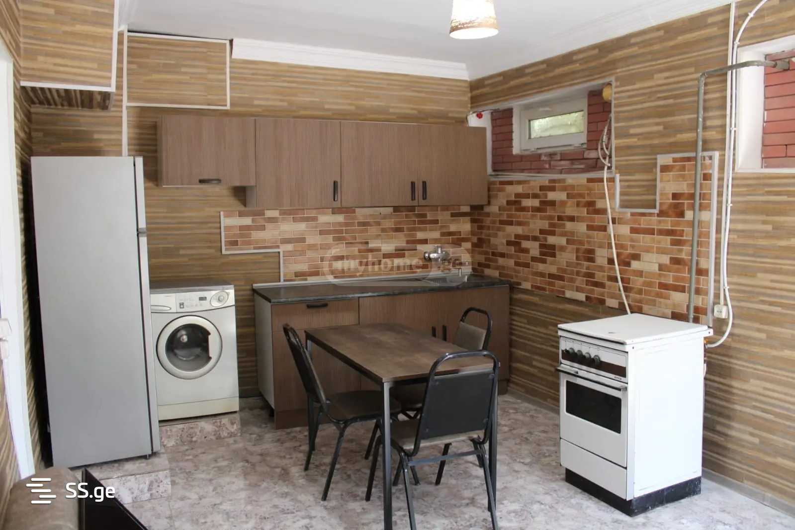 B. Zghenti St. 0 - 2 rooms