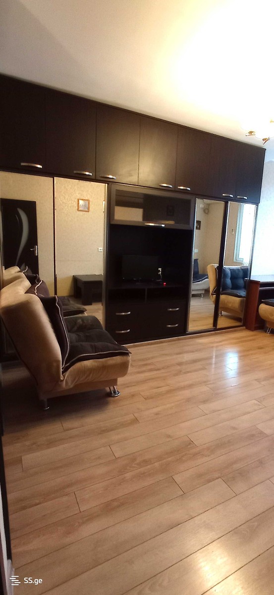 Vazisubnis dasaxleba 18 - 3 rooms