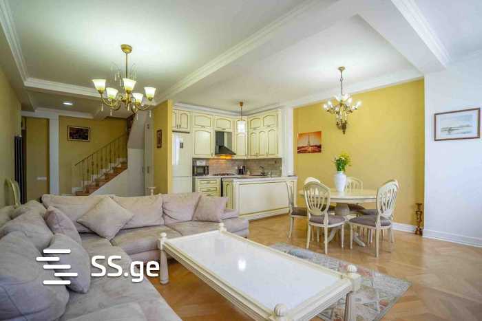 Vezirovi st. - 4 rooms