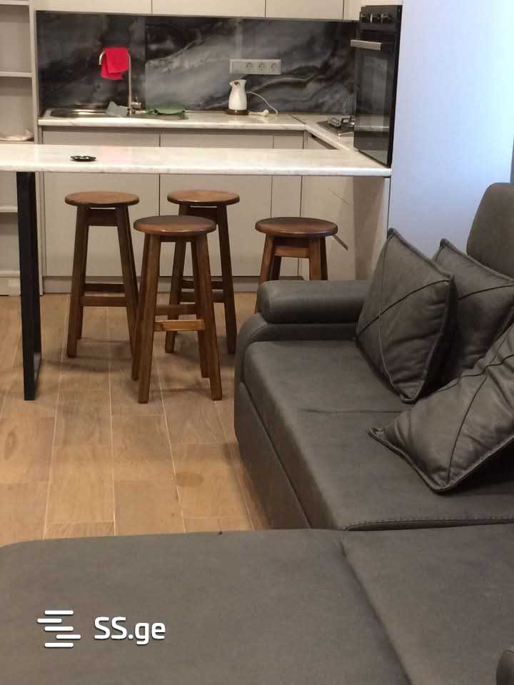 Beri Gabriel Salosi Ave. - 3 rooms