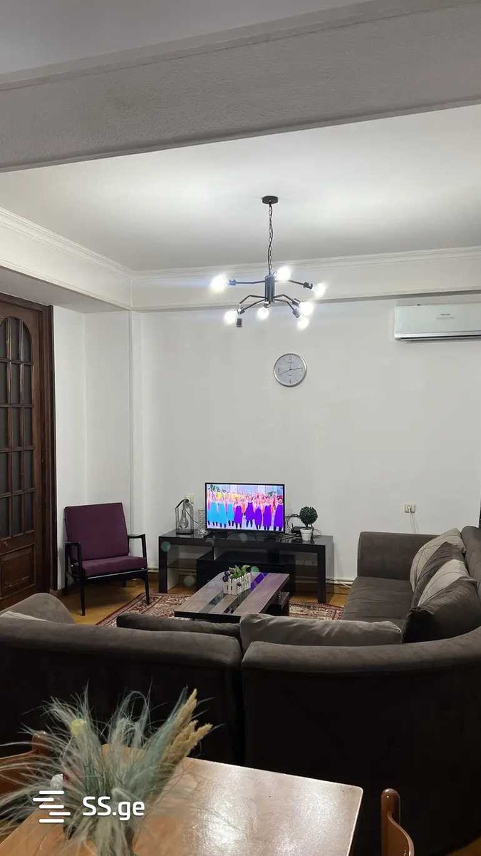 chikovani st. 37 - 2 rooms