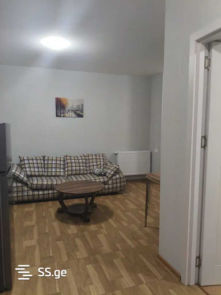 nucubidze st. 215 - 2 rooms