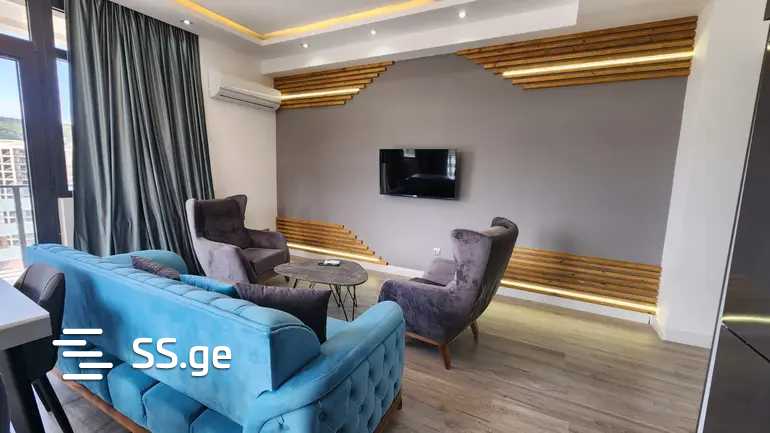 universiteti st. 24 - 3 rooms