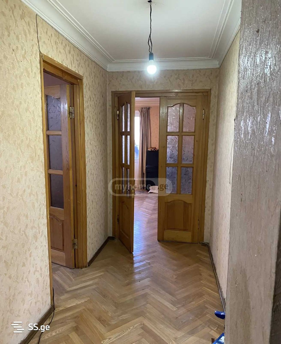 Vazisubnis dasaxleba 34 - 3 rooms