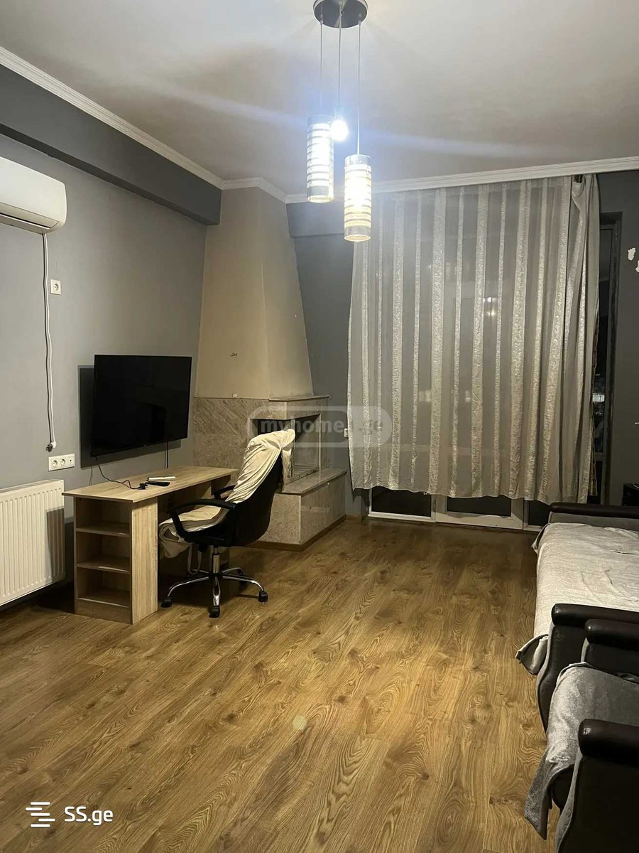 O.Lortkipanidze st. 1 - 3 rooms
