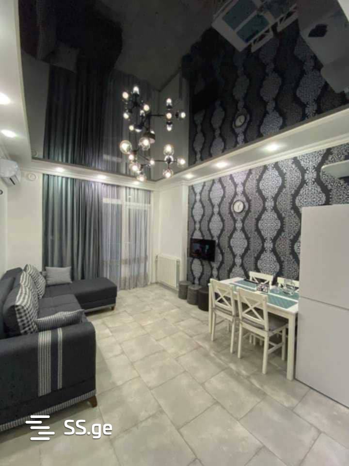 D. Mamuladze st. 31 - 3 rooms