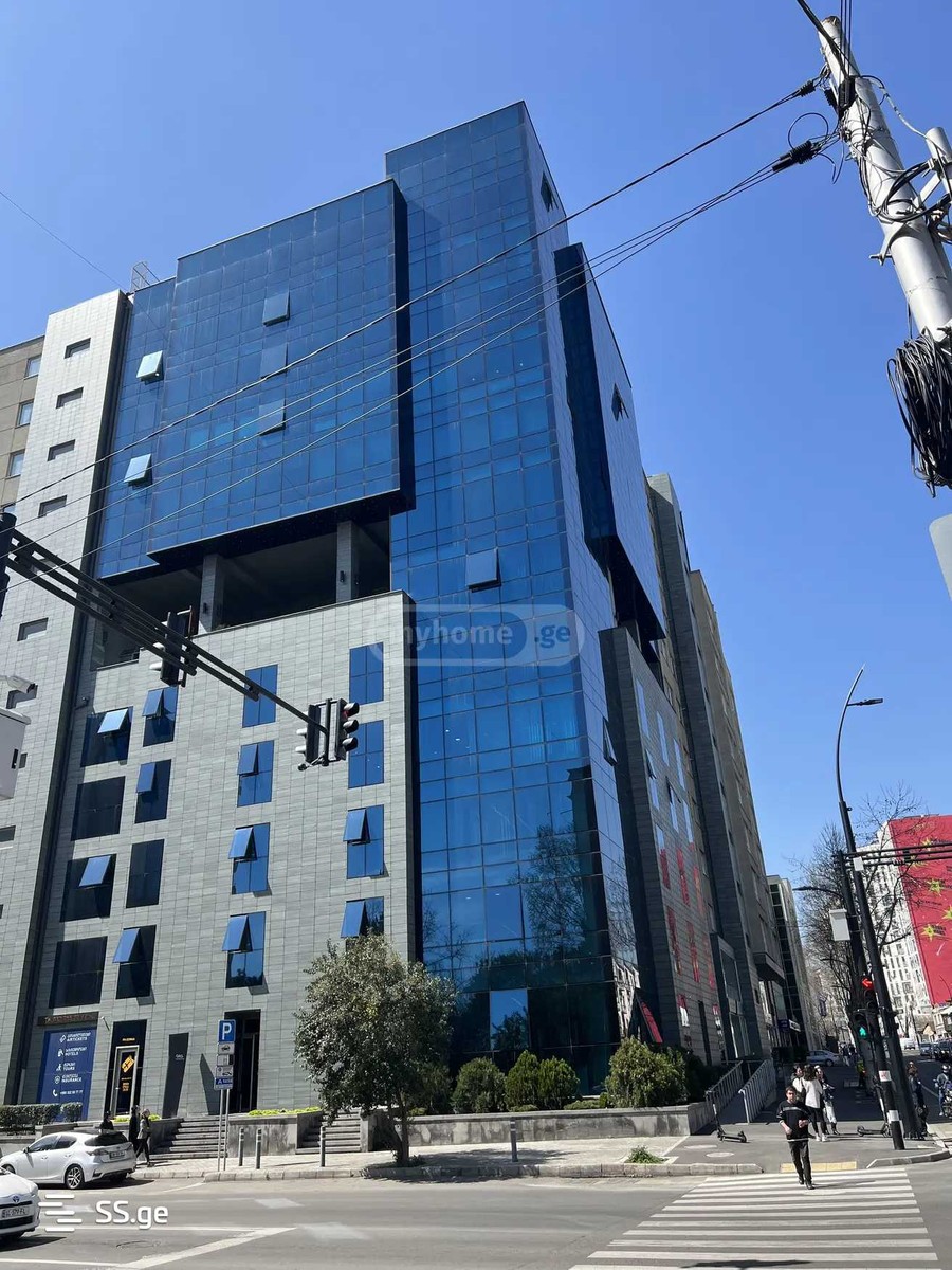 ketevan tsamebuli avenue (avlabari) - 4 rooms