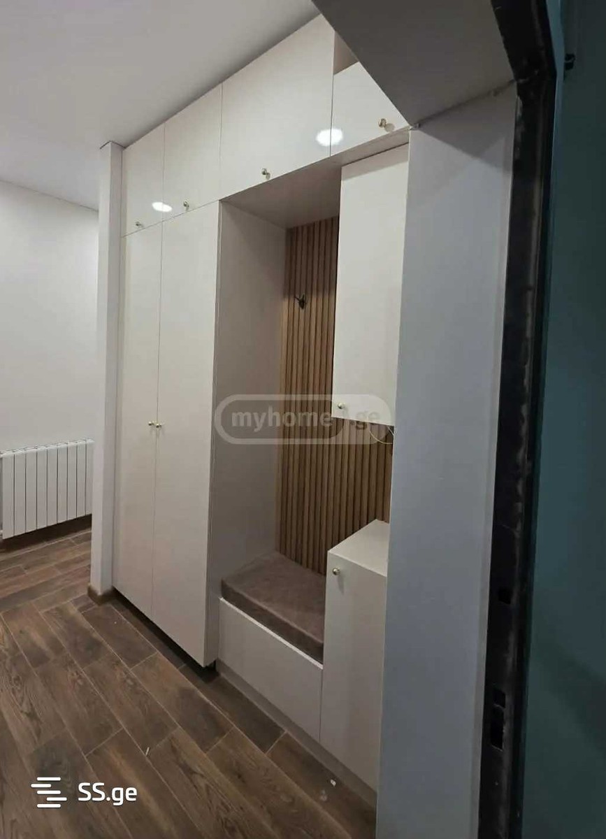 chkondideli st. 34 - 3 rooms