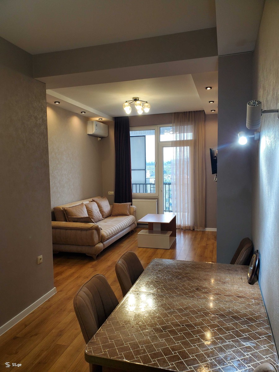 Micro. III, bl. III - Temka 0 - 3 rooms