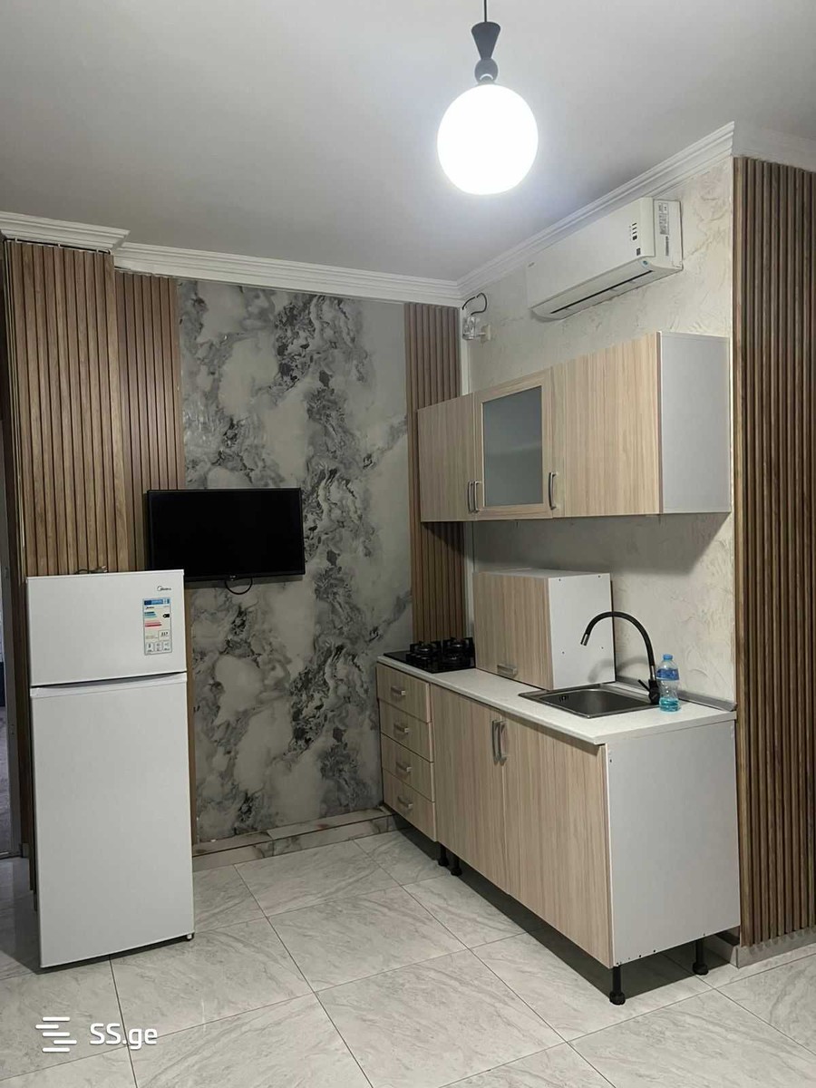 Bagrationi str. 220 - 4 rooms