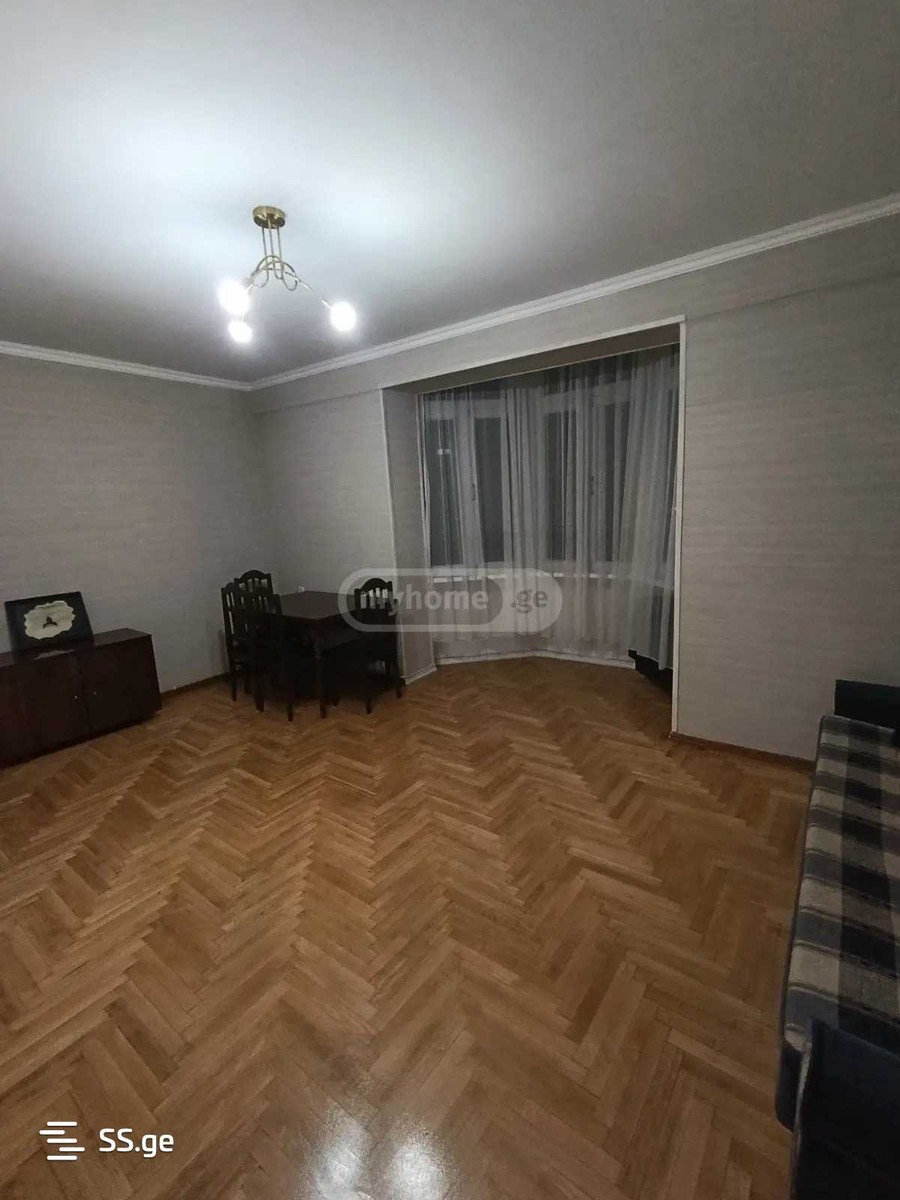 V. Topuridze st. - 3 rooms