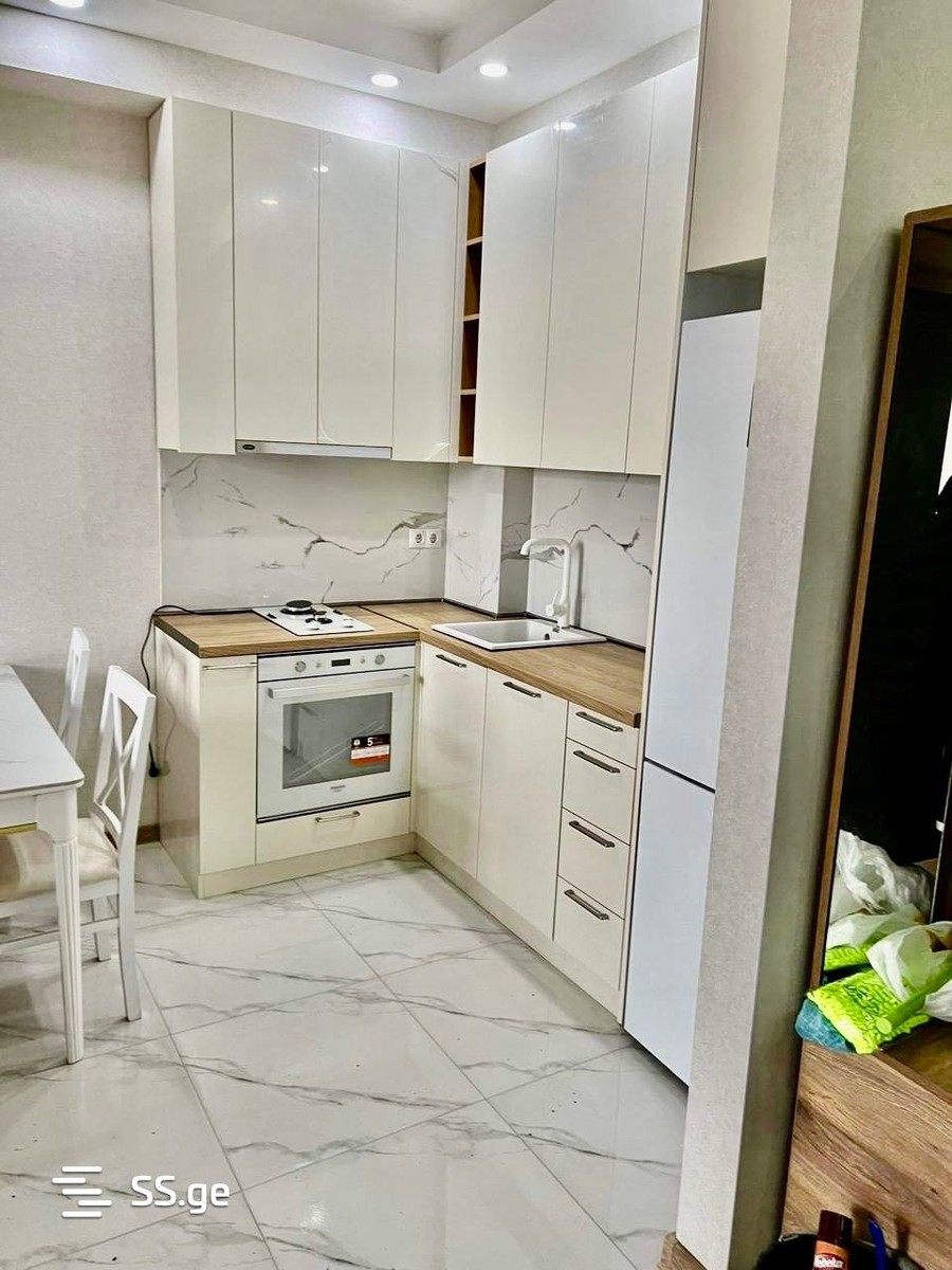 parnavaz mepe avenue 8 - 2 rooms