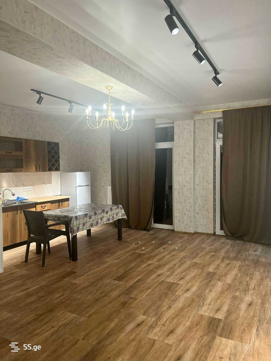 kindzmarauli st. 2 - 3 rooms