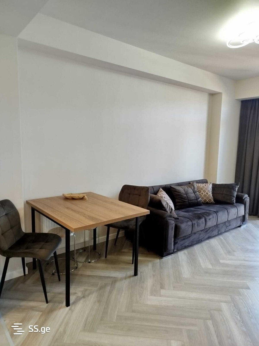 a.wereTlis avenue 117 - 2 rooms