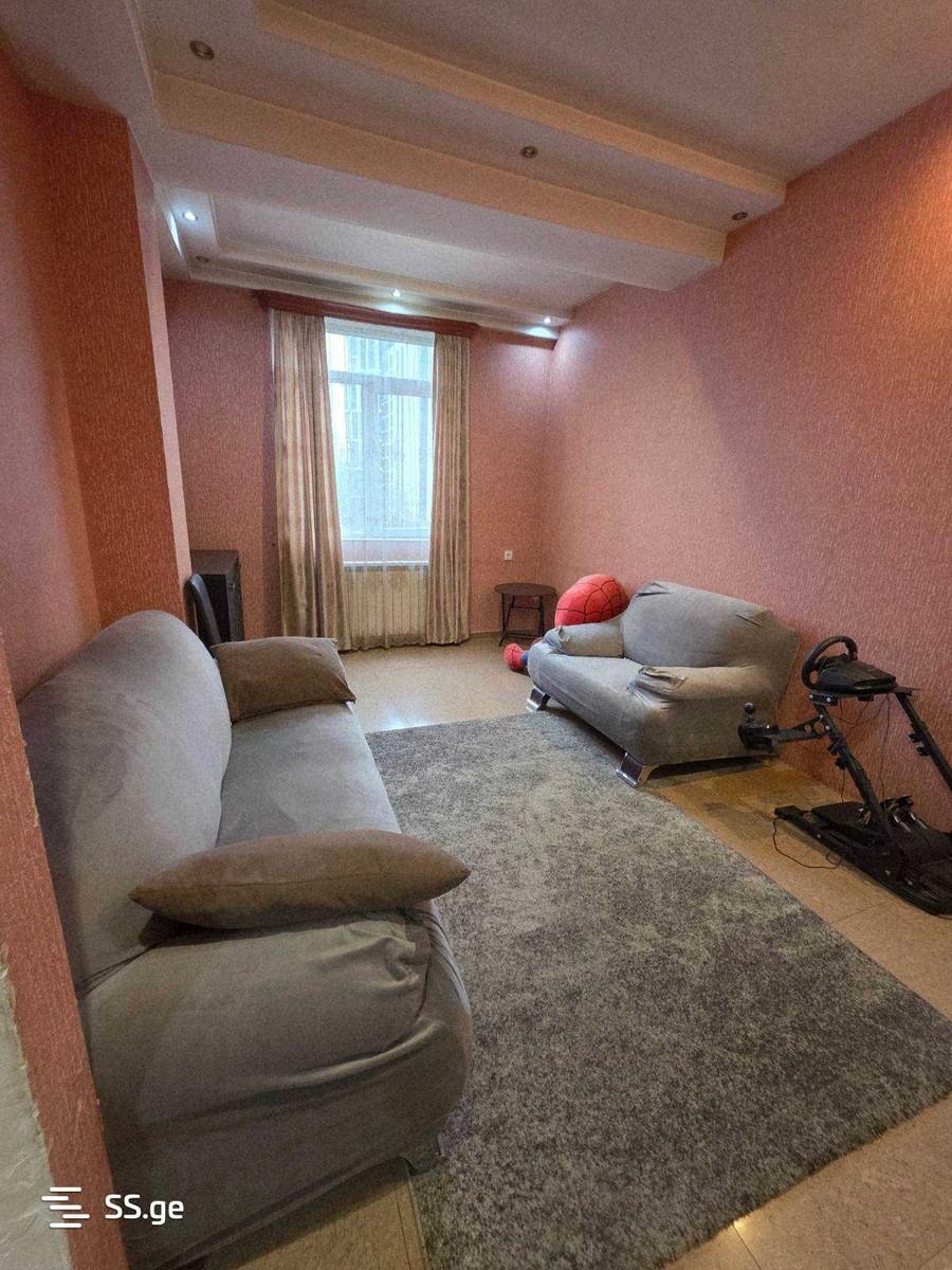 navtlugi st. - 3 rooms