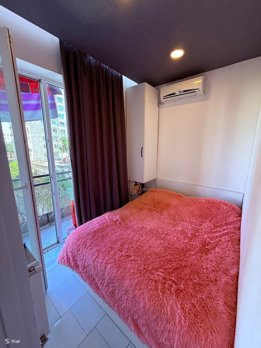 nucubidze v plato 4 - 2 rooms