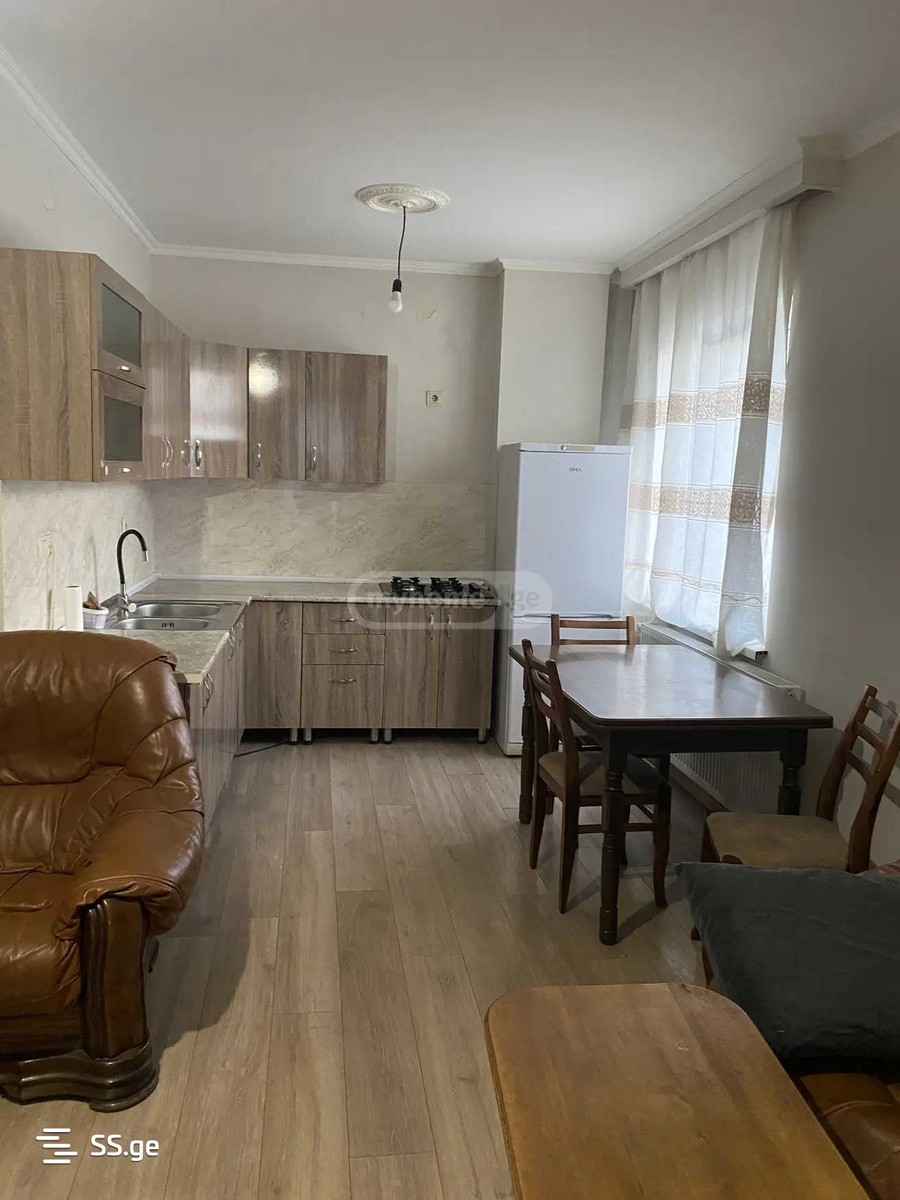 Eredvi st. 68 - 2 rooms